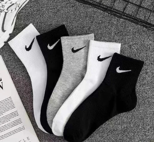 Unisex Breathable Anti-Odor Mid-Calf Socks